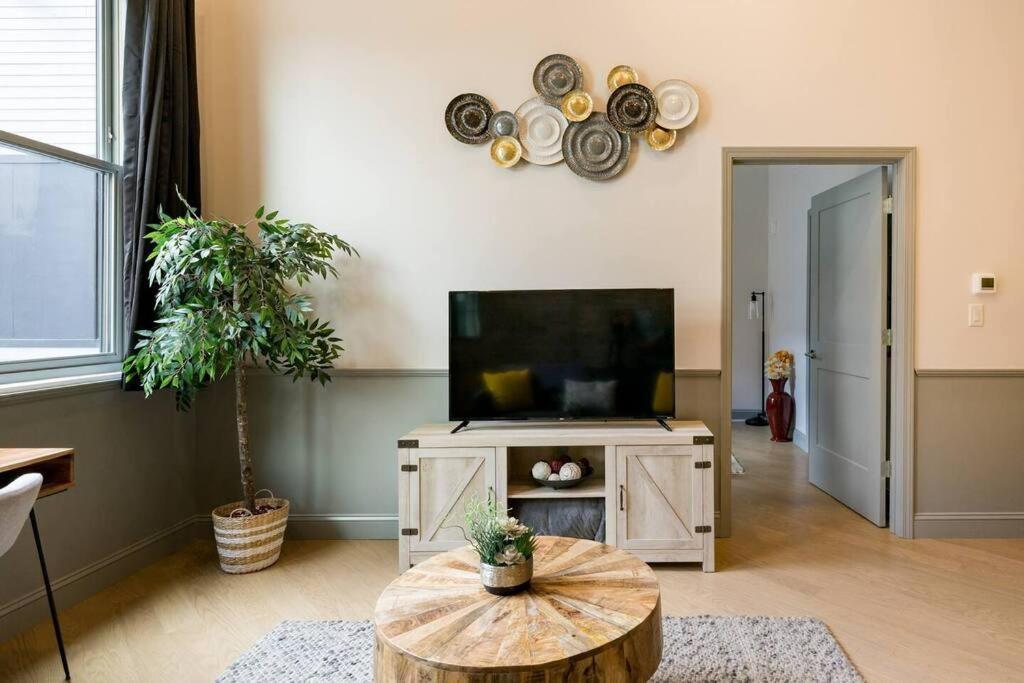 Gorgeous Condo In The Heart Of Dt Birmingham! Exterior photo